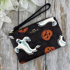 Coach Corner Zip Wristlet With Halloween Print Bag
